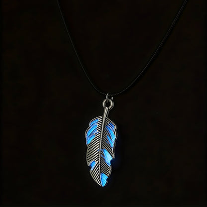 Collar Pluma Luminosa - El Rincón
